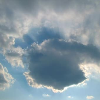 雲の中から