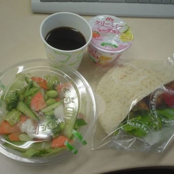 今月のちょっと変わった飯　＠Vie de France　スープストック東京　吉牛