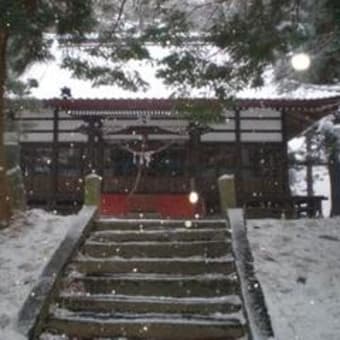 慈聖院：綾織月山神社