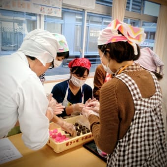 御幸小学校にて和菓子教室を行いました☆