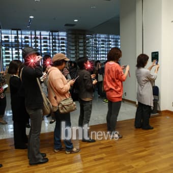 20101014  「韓国ドラマ ［haru：ある一日の物語］ 報道写真展」