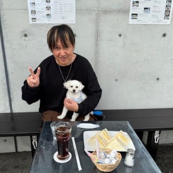 今日ランちゃんとスタジオのテラス席で　k-hashii-japan　2024年11月27日