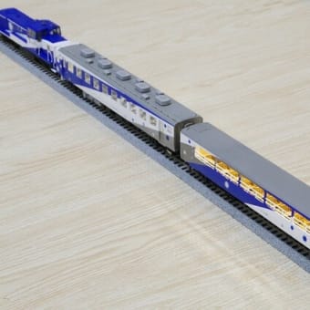 ホビダス 阪急8000系を作る1 まずは先頭から - 直通特急の臨時停車