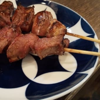 大塚のれん街で焼きトン食べて夕方飲み