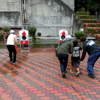 地震体験でグッラグッラ