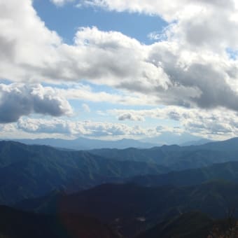 鷹ノ巣山は色づいた　２０１０年１０月１１日