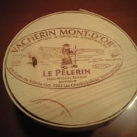 モンドールチーズとフィリップ・パカレ