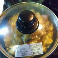 スパニッシュオムレツと中華風の冷たいスープ
