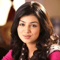 Ayesha Takiaの最も良いフィルムについて  (欲しいです。)