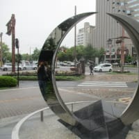 女優・月丘夢路さんの生誕１００年記念碑が広島市・平和大通りにあります・・・宝塚歌劇団出身の超・美人さん！