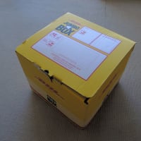 DHLのJUMBO BOX