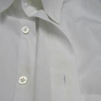 ドレスシャツ（ダンヒル製）食べこぼししみ　しみ抜き　綿素材