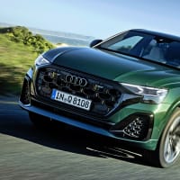 竹岡 圭とアウディQ8 50TDIクワトロSライン＜ゆとりのある走りを満喫！＞【TAKEOKA KEI & AUDI Q8】