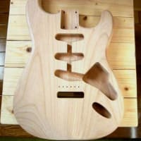 ストラトDIY 1 - Guitars On Broadway