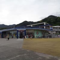 　「富士川楽座」利便性の高い世界遺産を望む風光明媚な道の駅