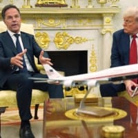 プーチン氏に対するトランプ氏の姿勢がようやく変化　50日以内に停戦合意しない場合はロシアに最大100％の関税を科す構え