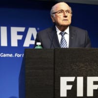 汚職かFBIの介入か？辞任？