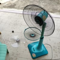 今日は、扇風機の　お掃除。