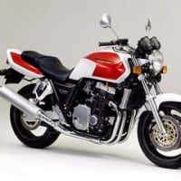 ホンダの赤白バイク - 僕の好きなラーメン とか