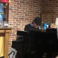 「早咲きタイプ」　と　「遅咲きタイプ」