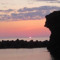 今日の夕日を追った