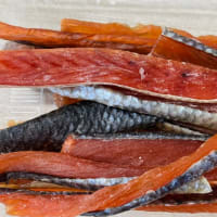 かねしげの「海鮮丼」のデリバリーは出前館とWoltにご依頼くださいね！！刺身と手作り干物の専門店「発寒かねしげ鮮魚店」