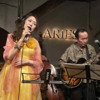 上野の夜は楽しく更けて♪