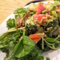 ル プチメック　ランチセット　あふれる野菜サラダ