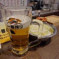 柳橋中央市場内　つるや食品で一人酒　～おまかせ5串、生ビール～