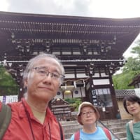 雨の降る季節を目指して京都へ。それにしてもアジア系観光客は酷すぎますね