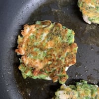 鶏胸肉とブロッコリのフリッター(揚げ焼き)