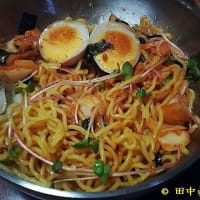 イチオシの甘辛キムチのせヤマサ醤油コラボご飯がススムのキムチまぜ麺③