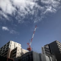 鏡の向こうの悪魔の素顔