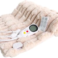 50%off ! 2699円！アマゾン電気ホットマット 40x80cmとても激安！