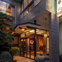 弟、修生の逮夜お参り・今日も孫がお泊りに！