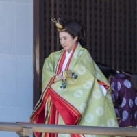 無様な茶番