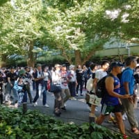秩父宮ラグビーでチラシ配り