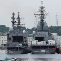 【M-5撮影特報】横須賀基地日常風景,レールガン搭載あすか&練習艦しまかぜ(2025-05-30)