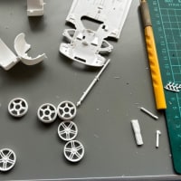 アウディR8 レベル　1/24 作製02