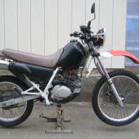 NX125のフロントフォークをXLR200Rのフロント