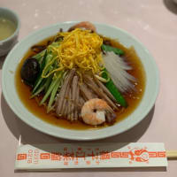 外での冷やし中華