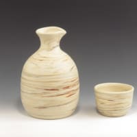 朱泥の伝統的なものから現代的な陶芸の多様なやきもの常滑焼（愛知）