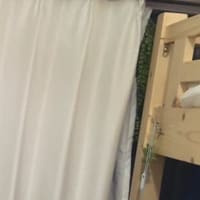 窓の外のストリートシアター