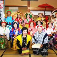 博多どんたく港まつりで、県知事公舎での演技