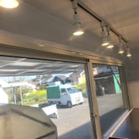 シトロエン風　フレンチ仕様　ボンゴトラック　キッチンカー