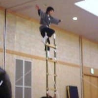 結婚式の余興で妙な緊張感。