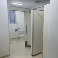 某中学校のトイレの改修工事・・・千葉市