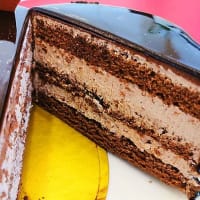 パティスリー エドモント（飯田橋）の「生チョコレートケーキ」
