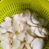 もうすぐ　収穫を迎える桃ですが・・・