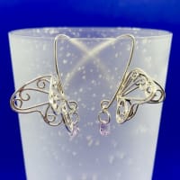 蝶のピアス （Butterfly earrings）